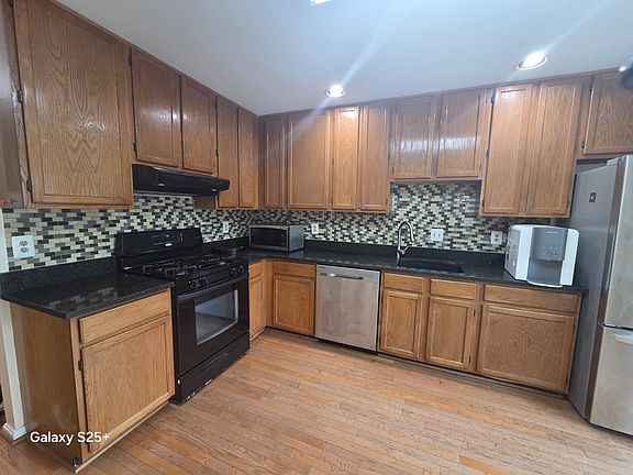 4th image of 5145 Winding Woods Dr