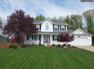 2917 Denise Cir SW, Canton, OH 44706