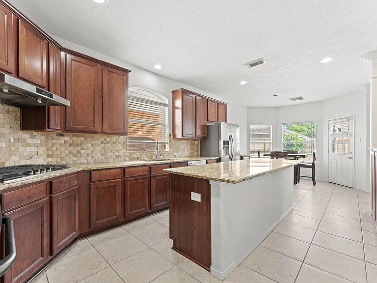 26414 Creston Woods Dr — Photo 11