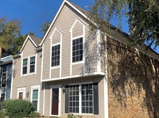 102 Winchester Dr, Euless, TX 76039