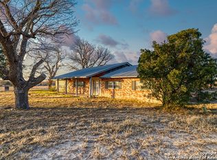 993 Fm 140 Rd, Uvalde, TX 78801