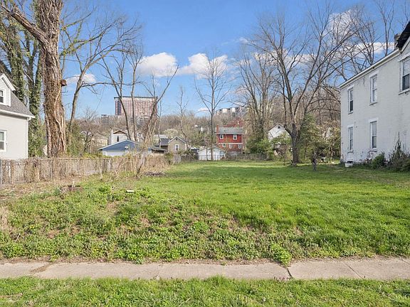 3rd image of 6314 Desmond St