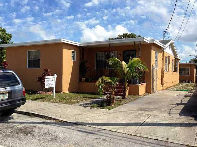 1st image of 1480 NW 51st Ter