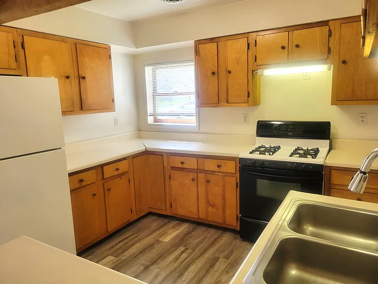 12264 Roosevelt Blvd — Photo 8