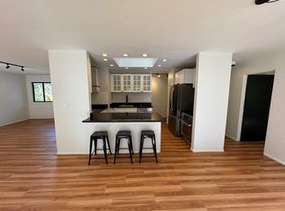 1369 Kaeleku St, Honolulu, HI 96825