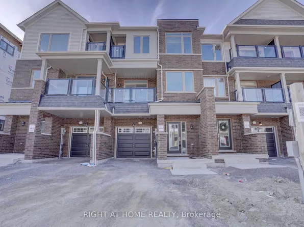 1124 Lockie Dr, Oshawa, ON L1L 0R9