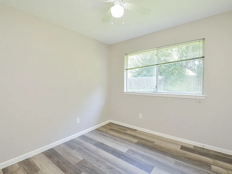 22630 Powell House Ln — Photo 25