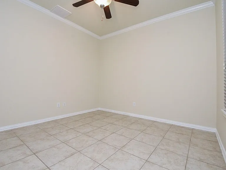 18618 Weeping Spring Dr — Photo 8