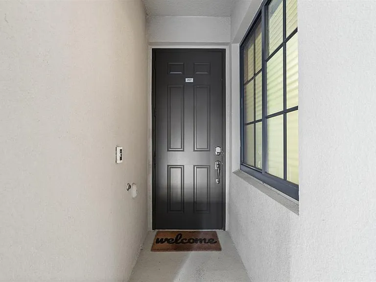 17704 Gawthrop Dr #207 — Photo 3