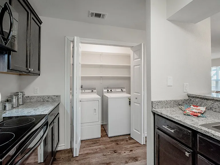 The Villas Apartments — Photo 17