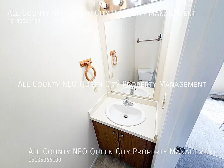 2745 Brookshire Ln — Photo 12