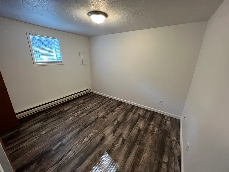 1005 Foys Lake Rd — Photo 6