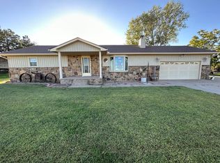 319 NE 20th Ave, Great Bend, KS 67530