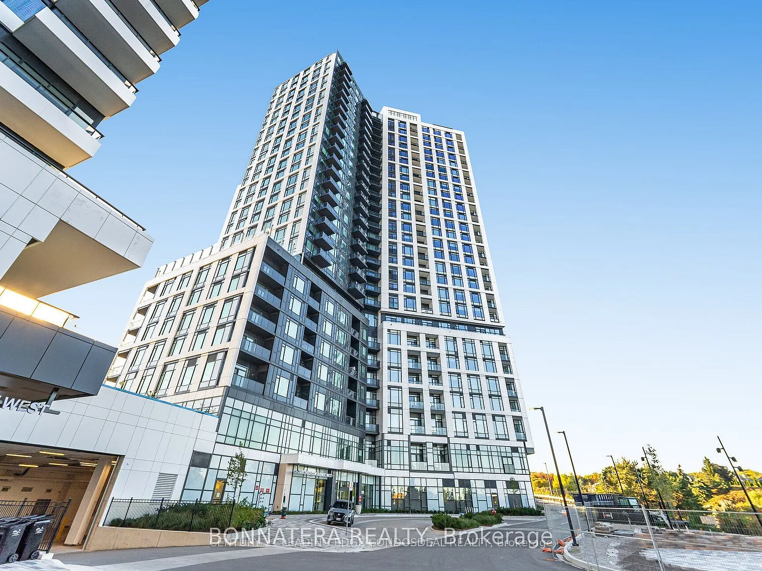2 bed, $3,000 — Photo 1