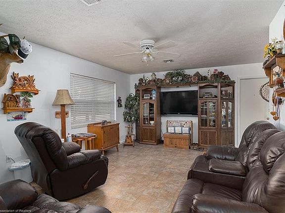 4th image of 13 Quail Run Ln