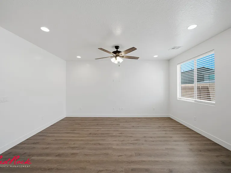 2341 E Siegel Ln — Photo 13