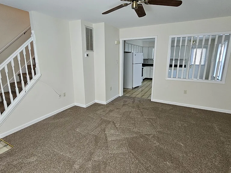 601 S Arch St — Photo 3