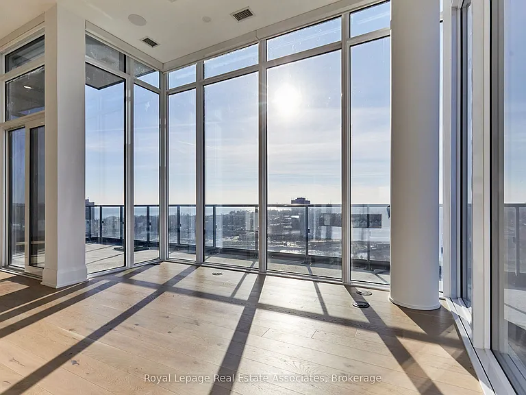 21 Park St E #1803 — Photo 10