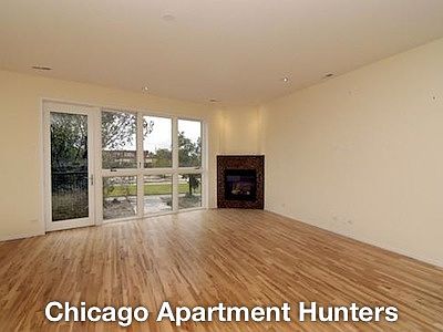 2nd image of 2444 W Madison St #301