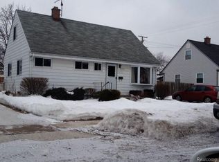 25935 Mackinac St, Roseville, MI 48066