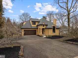 525 N Swarthmore Ave, Swarthmore, PA 19081