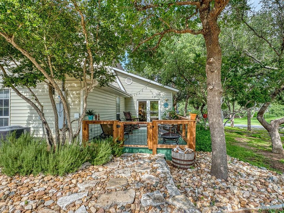 1st image of 1106 Shorewood Dr