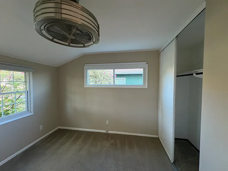 Cottage Ave — Photo 20
