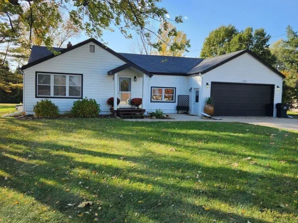 7260 NE 14th St, Ankeny, IA 50023