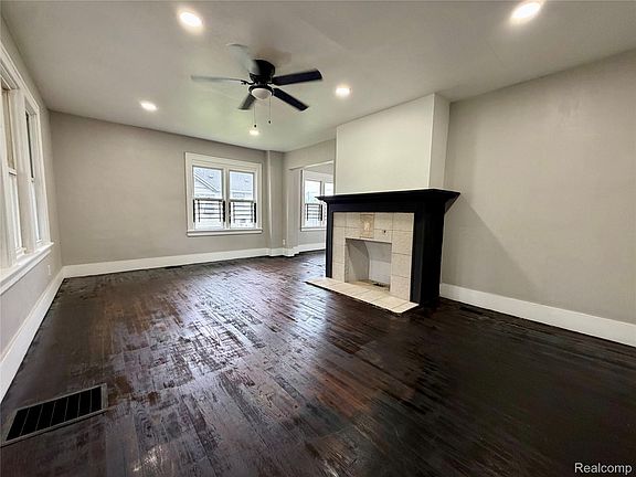 2nd image of 13164 Stoepel St
