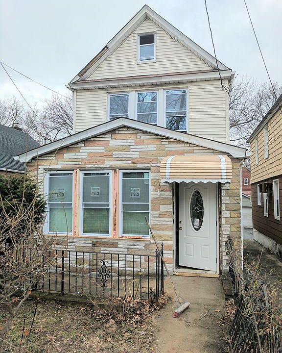 1st image of 11638 171st St