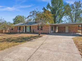 112 Pearl St, Lindale, TX 75771