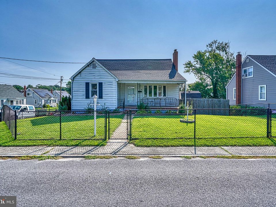 1st image of 109 Cromwell Ave