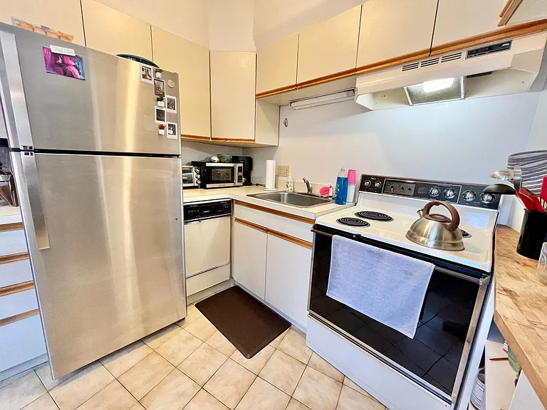 187 North St #8 — Photo 6