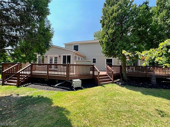 3rd image of 11321 Highland View Dr