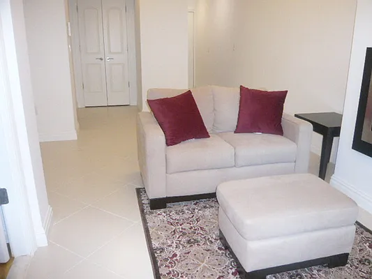 Rented by Gabriel Bullaro Real Estate | media 19