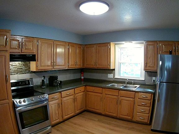 3rd image of 712 S 21st St