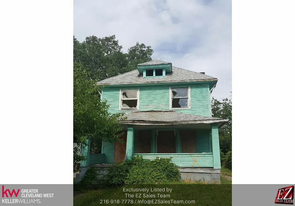 3245 E 116th St photo 1