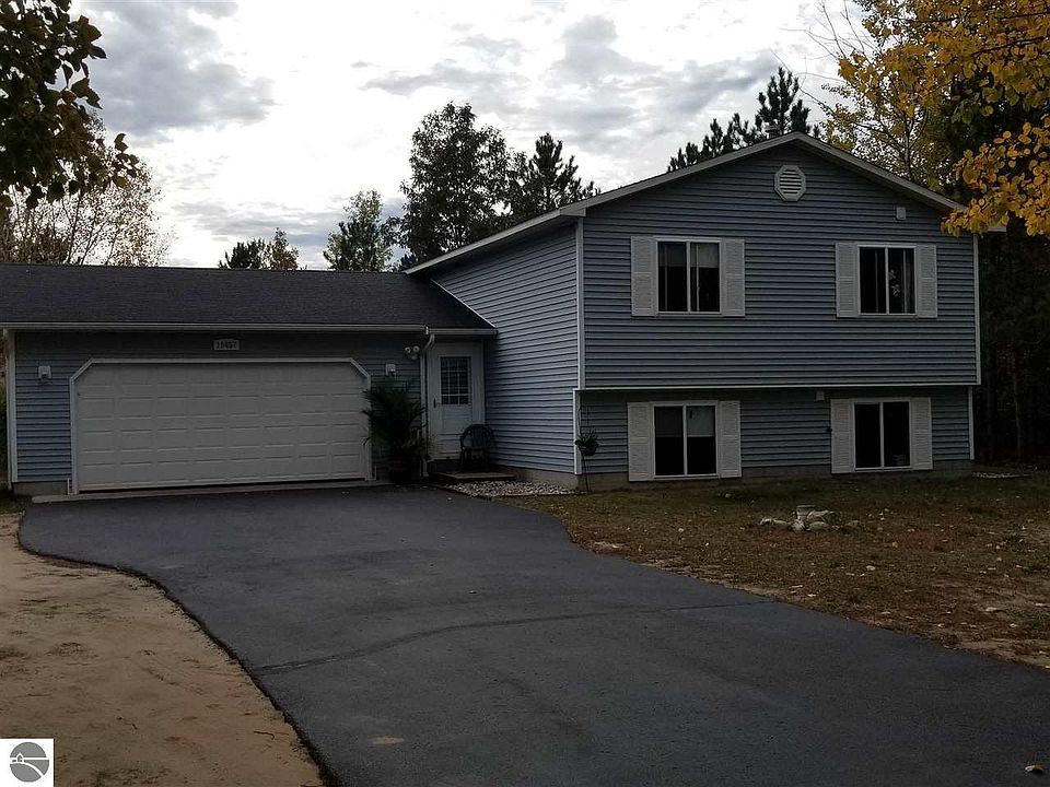 1st image of 10457 Betsie Creek Dr