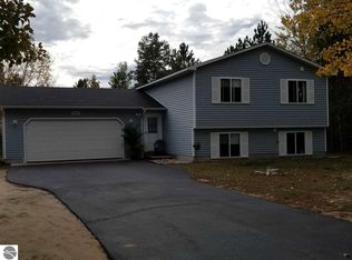10457 Betsie Creek Dr, Interlochen, MI 49643