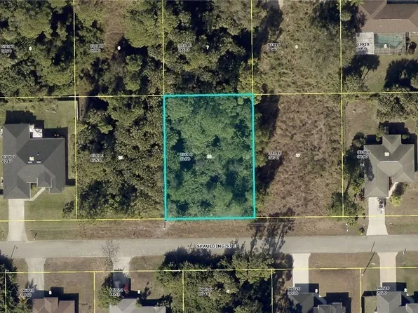 869 Spaulding St E, Lehigh Acres, FL 33974