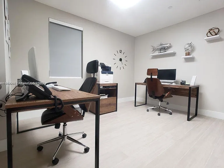 6917 Collins Ave #720 — Photo 43