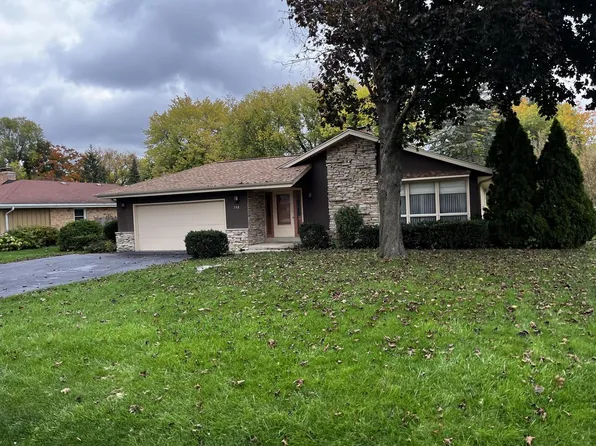 750 Garvens AVENUE, Brookfield, WI 53005