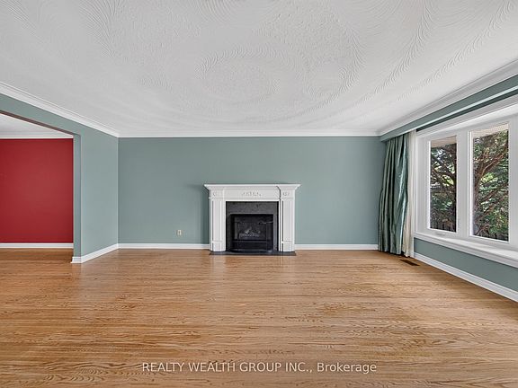 5th image of 10 Derwent Ct