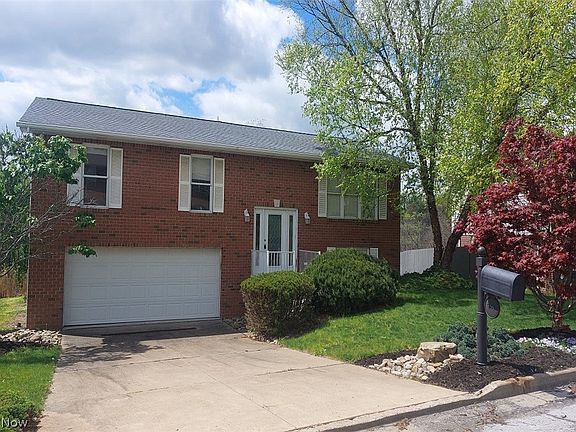 2nd image of 3241 Saint Charles Dr
