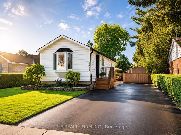 1621 Borden St, London, ON N5W 2R3