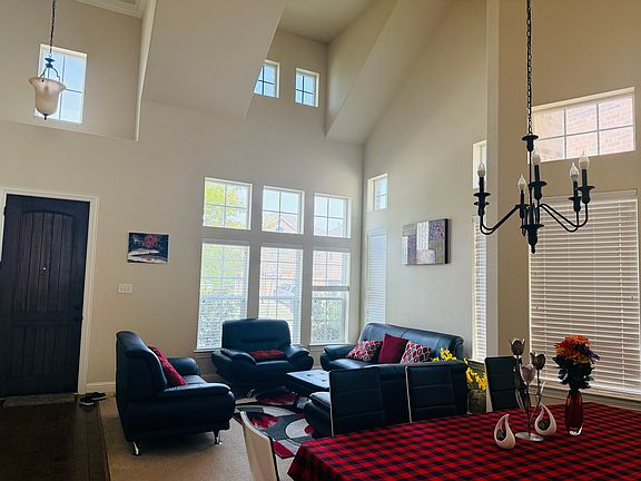 4th image of 14208 Winter Hill Dr