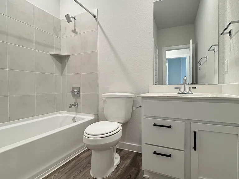 14702 Emerio Dr — Photo 11