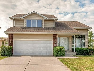 1st image of 709 SE Chaparal Dr