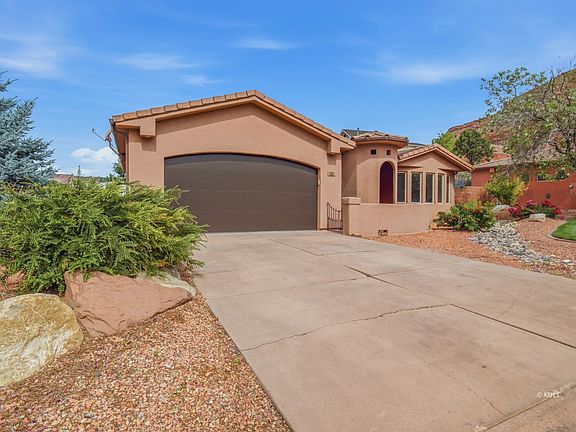 3rd image of 350 W Los Barancos Ln