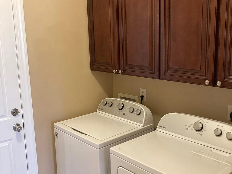 Laundry Room W/D included